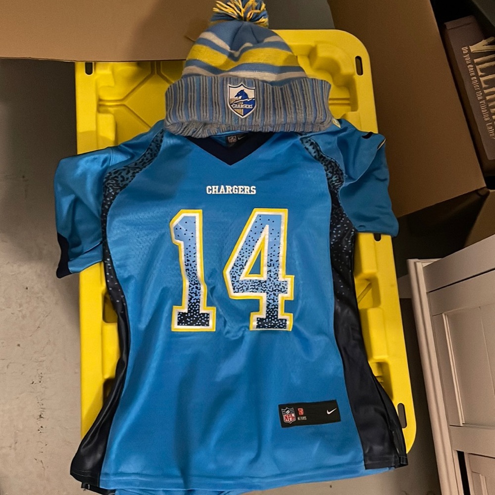 San Diego chargers woman’s jersey and beanie